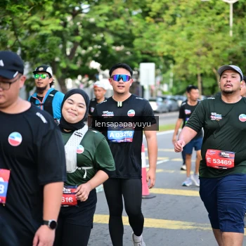 Runner Photo 3995110