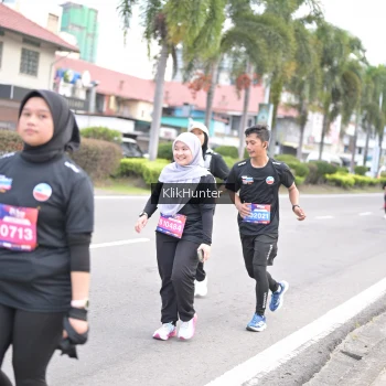 Runner Photo 3995123