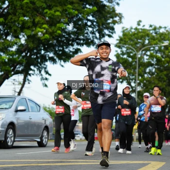 Runner Photo 3995134