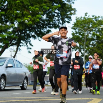Runner Photo 3995143