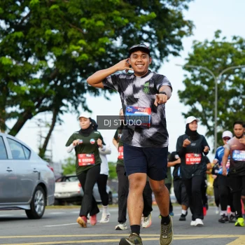 Runner Photo 3995155