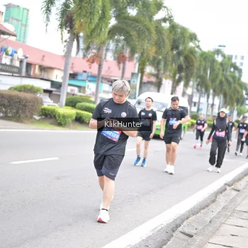 Runner Photo 3995195