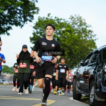 Runner Photo 3995335