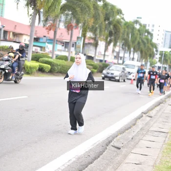 Runner Photo 3995365