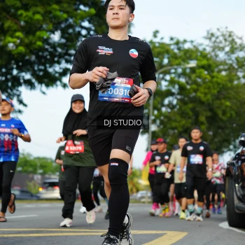 Runner Photo 3995372