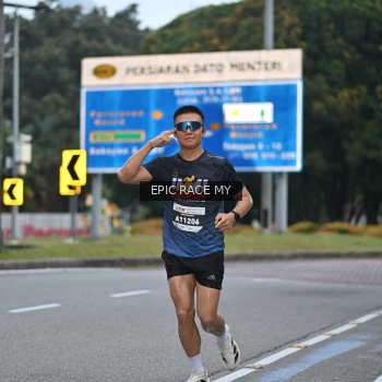 Runner Photo 3995387