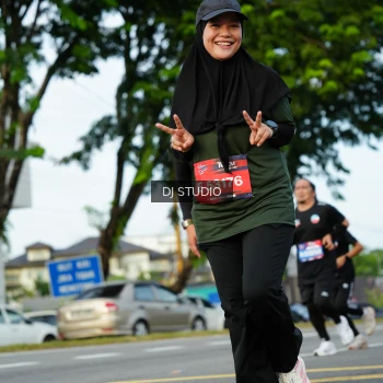 Runner Photo 3995433