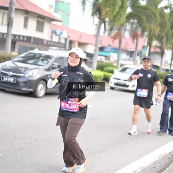 Runner Photo 3995495