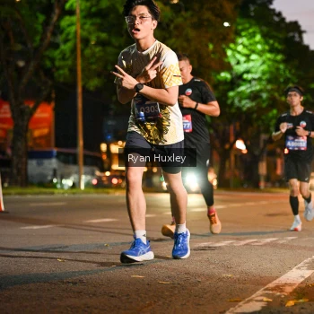 Runner Photo 3995500