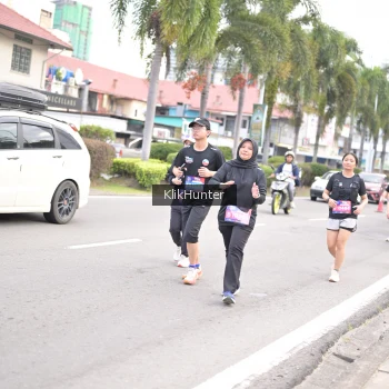 Runner Photo 3995512