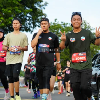 Runner Photo 3995543