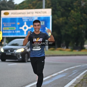 Runner Photo 3995544