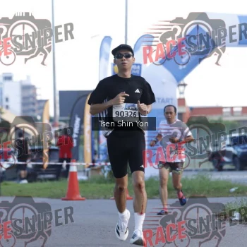 Runner Photo 399559