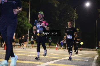 Runner Photo 3995592
