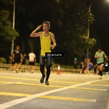 Runner Photo 3995605