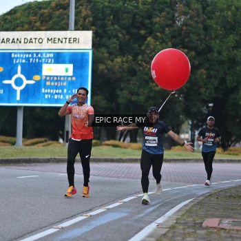 Runner Photo 3995625