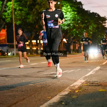 Runner Photo 3995629