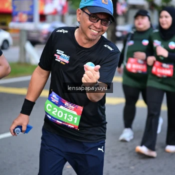 Runner Photo 3995630