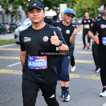 Runner Photo 3995631