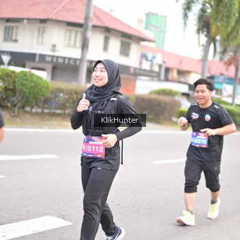 Runner Photo 3995637