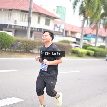 Runner Photo 3995639