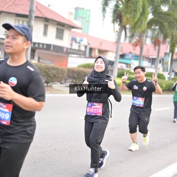 Runner Photo 3995640