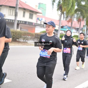 Runner Photo 3995641