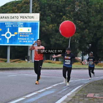 Runner Photo 3995646
