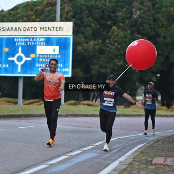 Runner Photo 3995651
