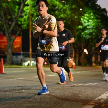 Runner Photo 3995657
