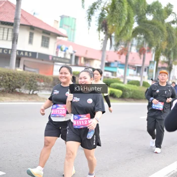 Runner Photo 3995665
