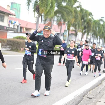 Runner Photo 3995668