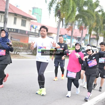 Runner Photo 3995677
