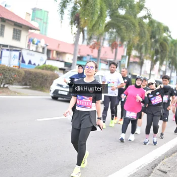 Runner Photo 3995678