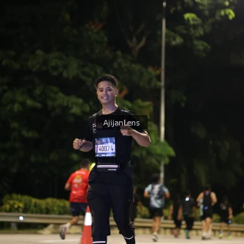Runner Photo 3995684