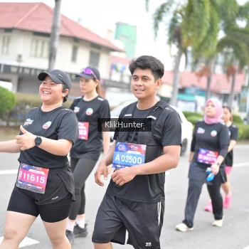 Runner Photo 3995686