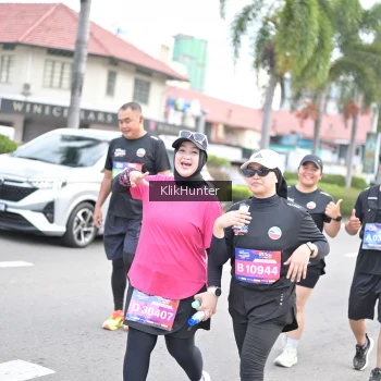 Runner Photo 3995687
