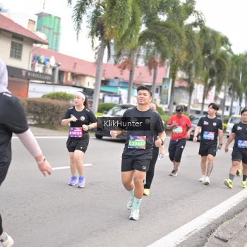 Runner Photo 3995696