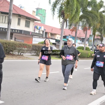 Runner Photo 3995729