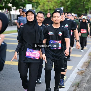 Runner Photo 3995752