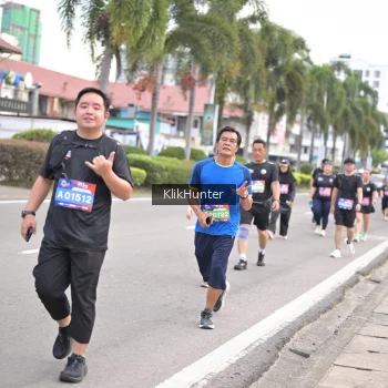 Runner Photo 3995756