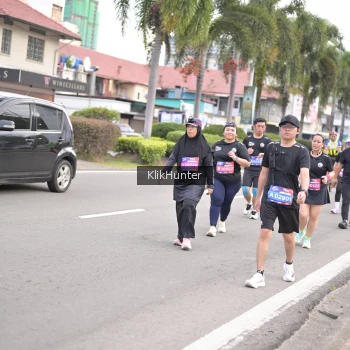 Runner Photo 3995763