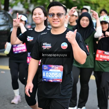 Runner Photo 3995774