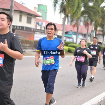 Runner Photo 3995779