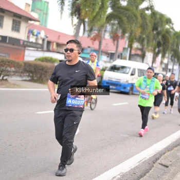 Runner Photo 3995789