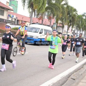 Runner Photo 3995806