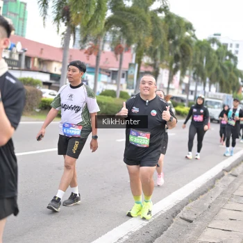 Runner Photo 3995832