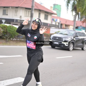 Runner Photo 3995860