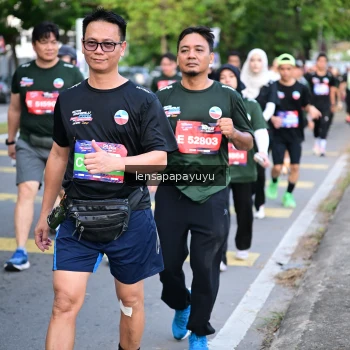 Runner Photo 3995899