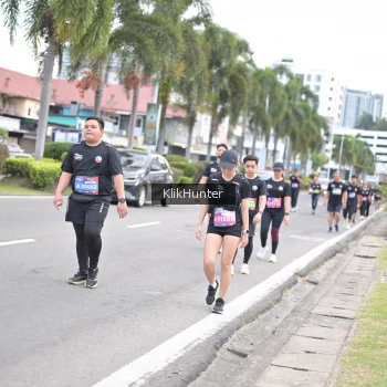 Runner Photo 3995905